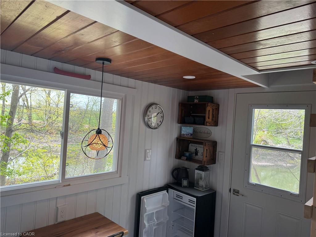 1814 Nafziger Road Property Photo 29