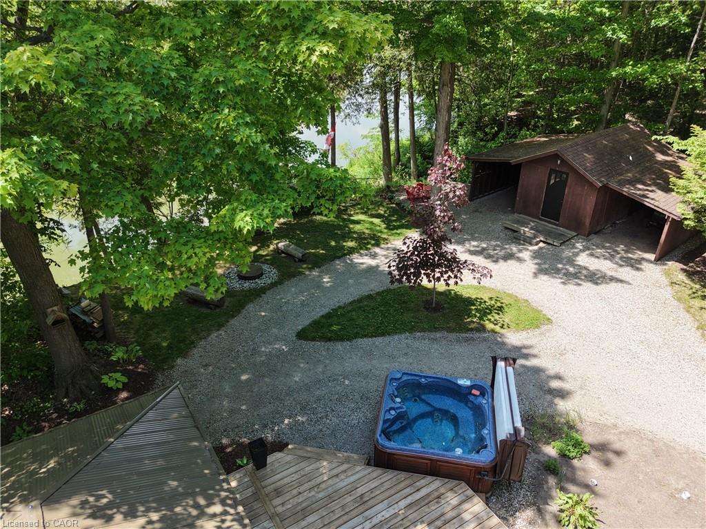 1814 Nafziger Road Property Photo 32