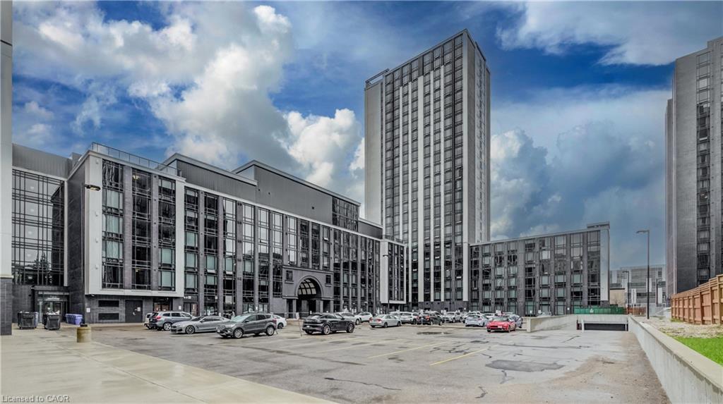 S704-330 Phillip Street