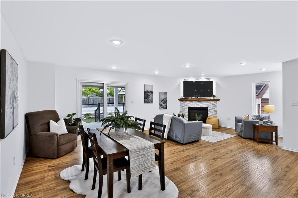 11 Sussex Avenue Property Photo 8