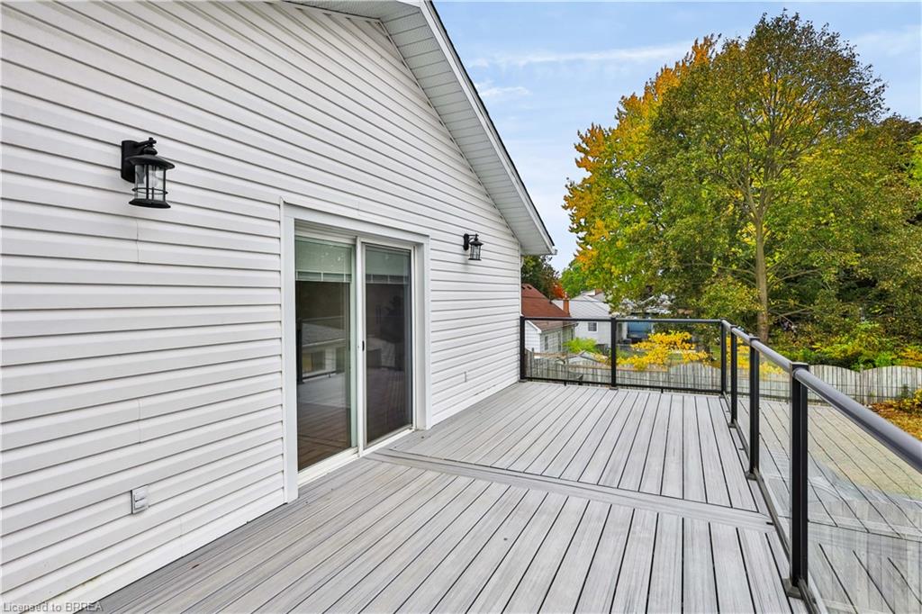 11 Sussex Avenue Property Photo 14
