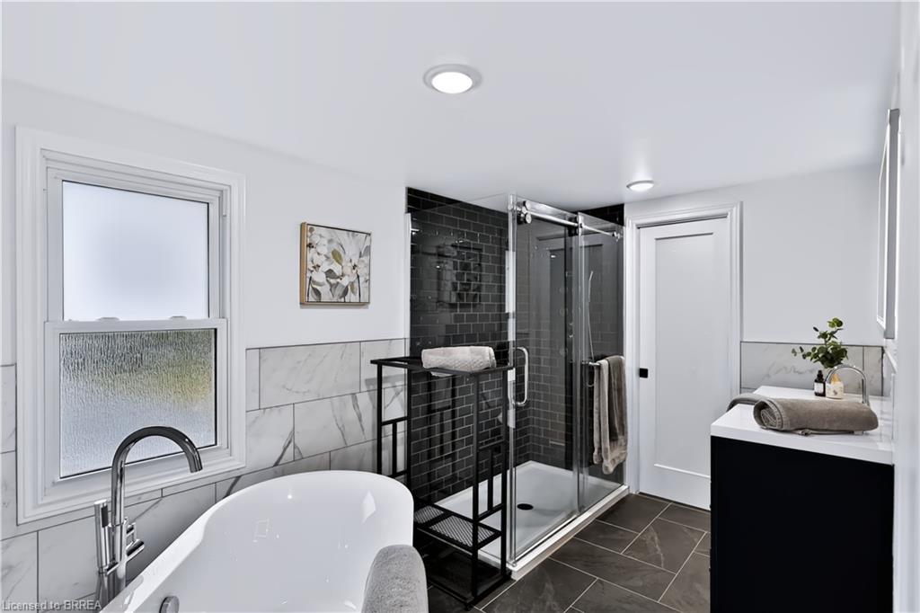 11 Sussex Avenue Property Photo 15