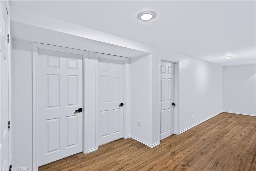 11 Sussex Avenue Property Photo 26