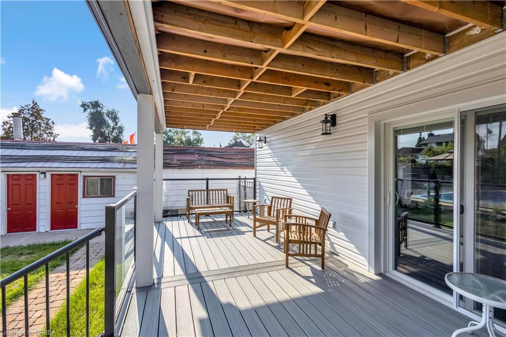 11 Sussex Avenue Property Photo 40