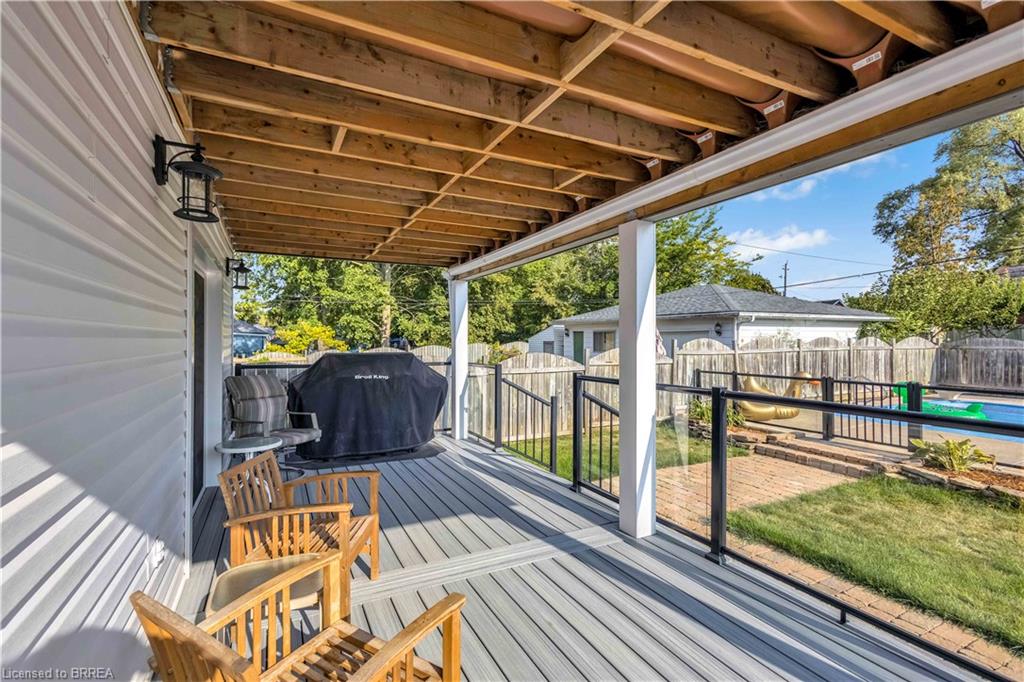 11 Sussex Avenue Property Photo 41