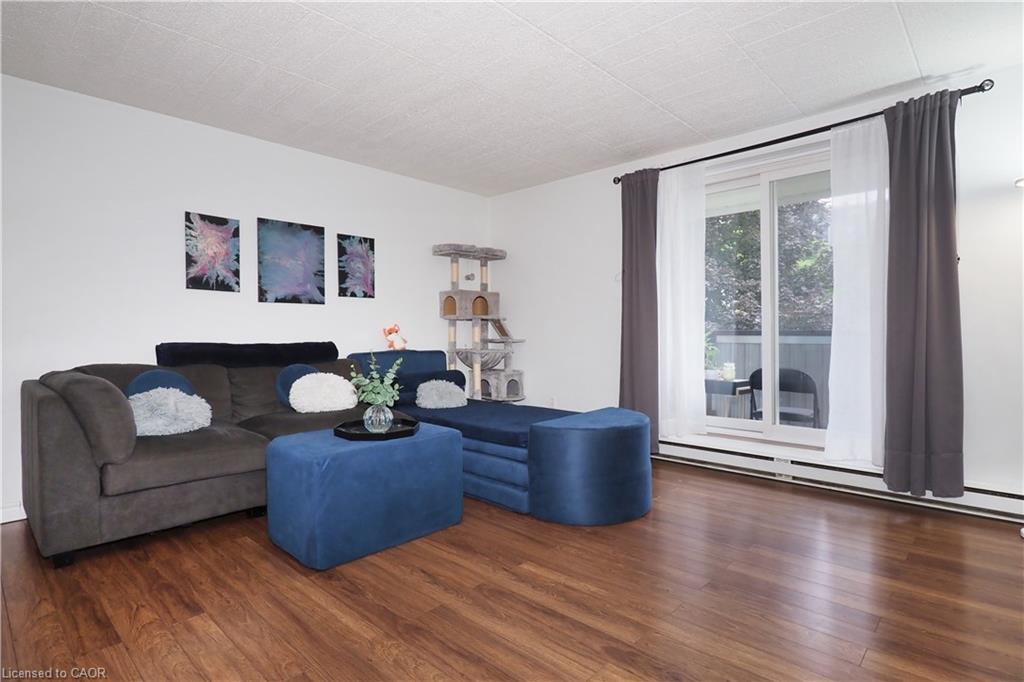206-6 Walton Avenue Property Photo 8
