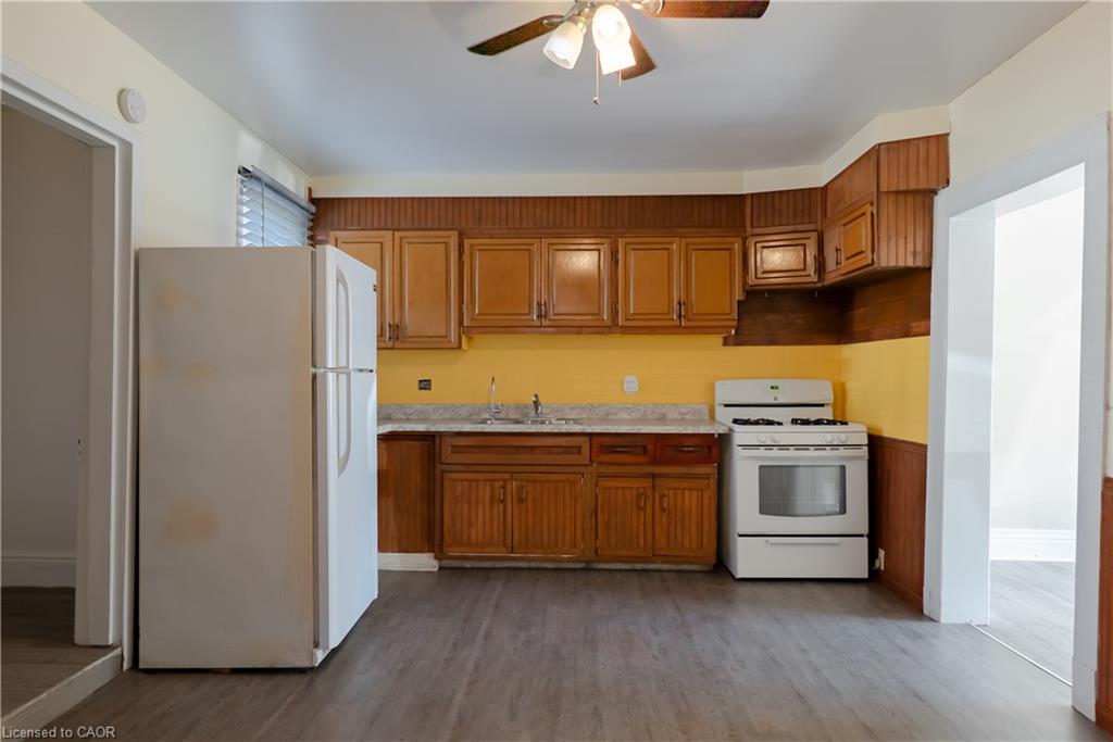111 West Avenue N Property Photo 6