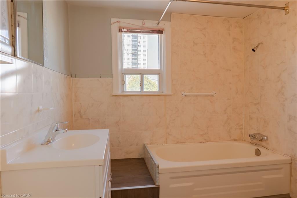 111 West Avenue N Property Photo 16