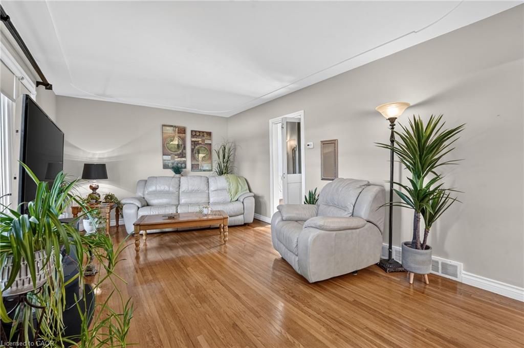416 Bartlett Avenue Property Photo 6