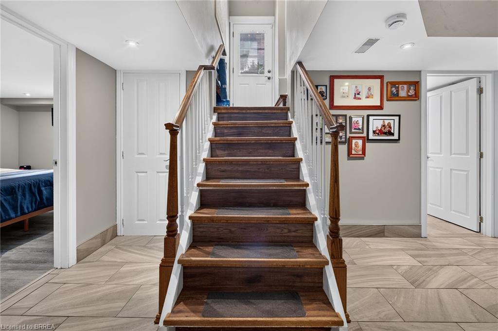 41 Kensington Avenue Property Photo 32