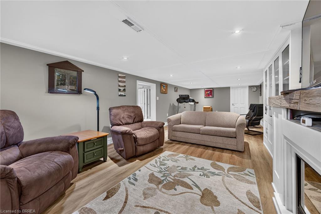 41 Kensington Avenue Property Photo 35