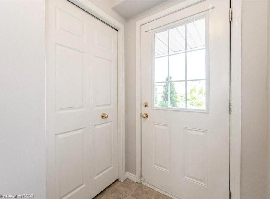 286 Sophia Crescent Property Photo 5