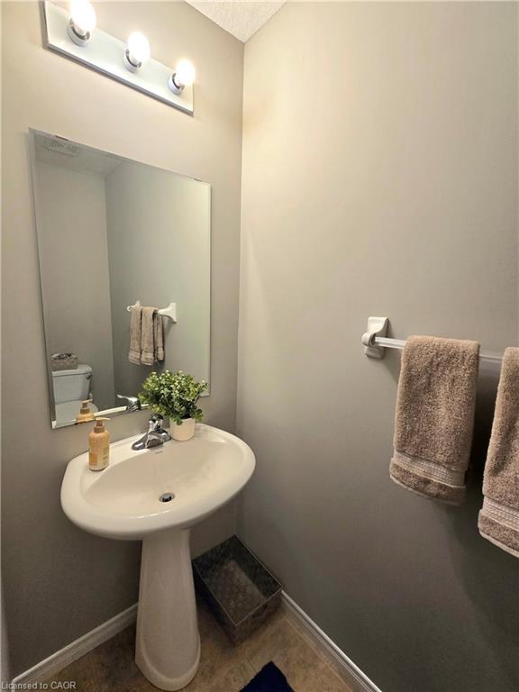 286 Sophia Crescent Property Photo 14