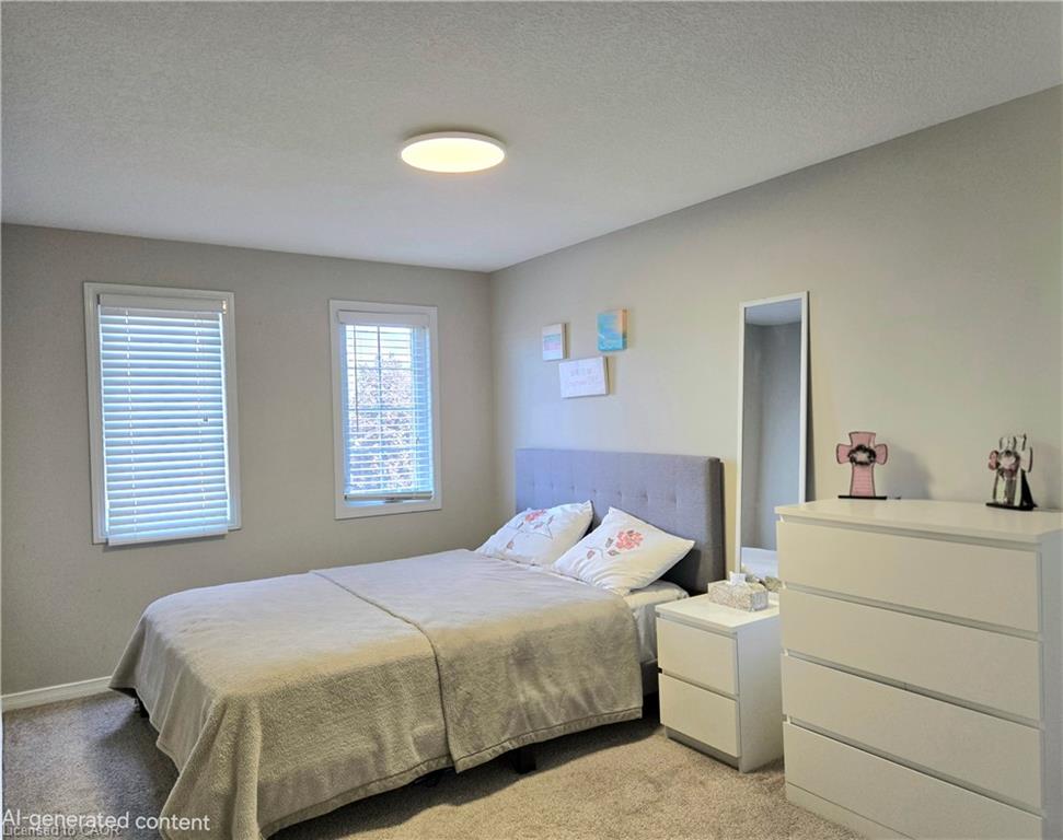 286 Sophia Crescent Property Photo 19