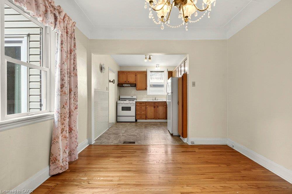 64 Tweedsmuir Avenue Property Photo 9