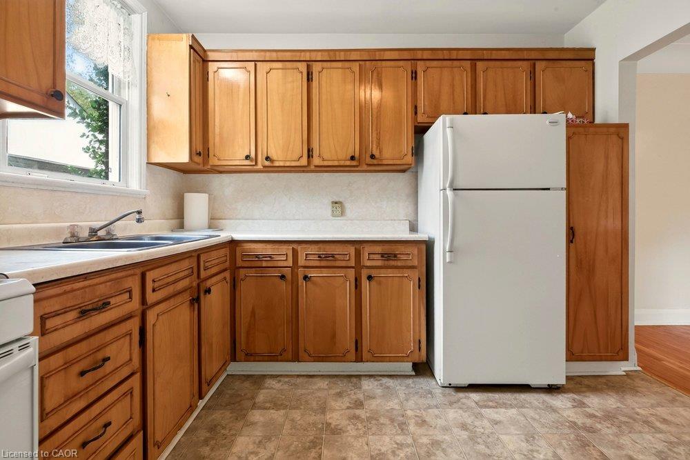 64 Tweedsmuir Avenue Property Photo 11