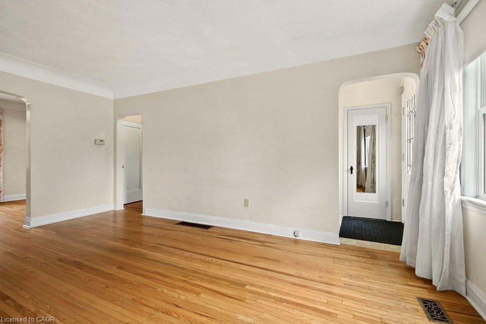 64 Tweedsmuir Avenue Property Photo 18
