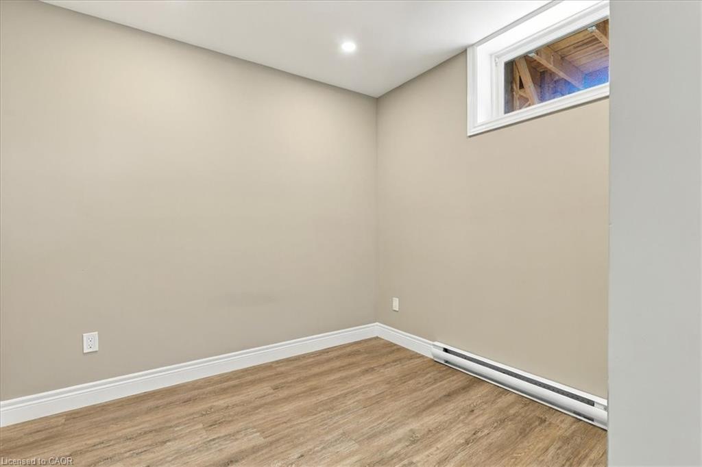 17 Eby Street S Property Photo 14