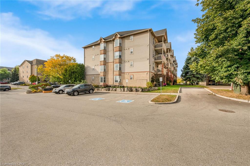 204-4015 Kilmer Drive Property Photo 3