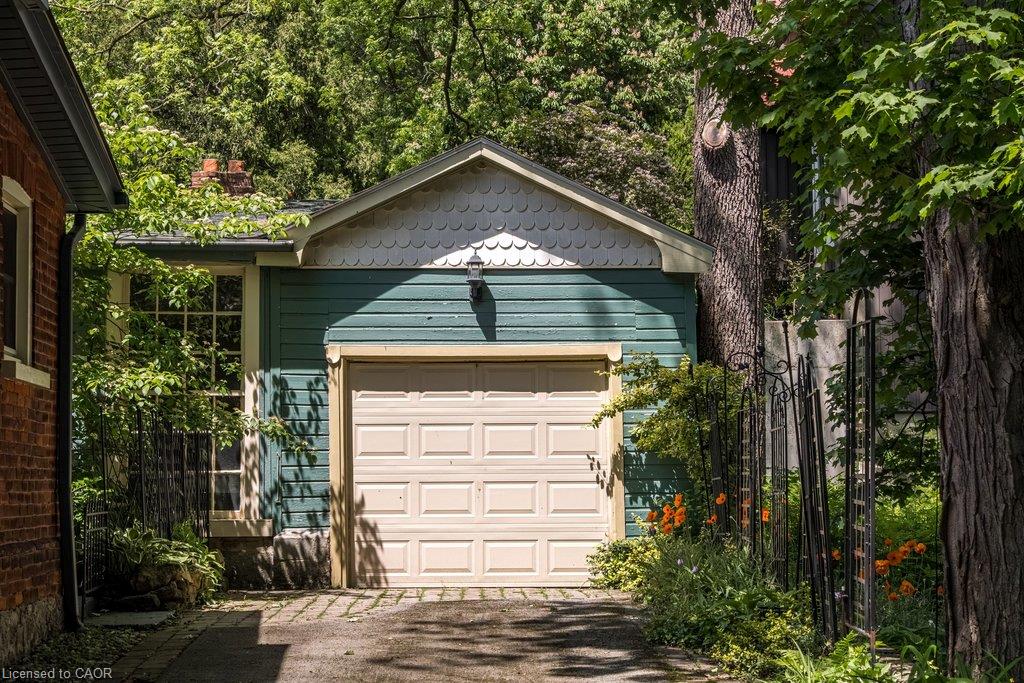 55 Cayley Street Property Photo 3