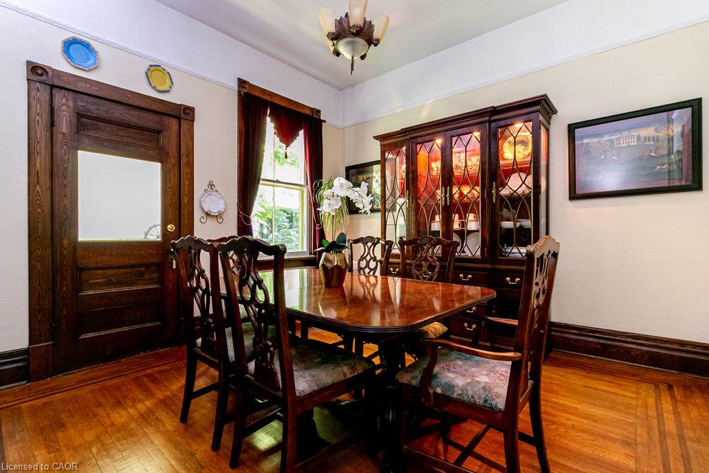 55 Cayley Street Property Photo 15