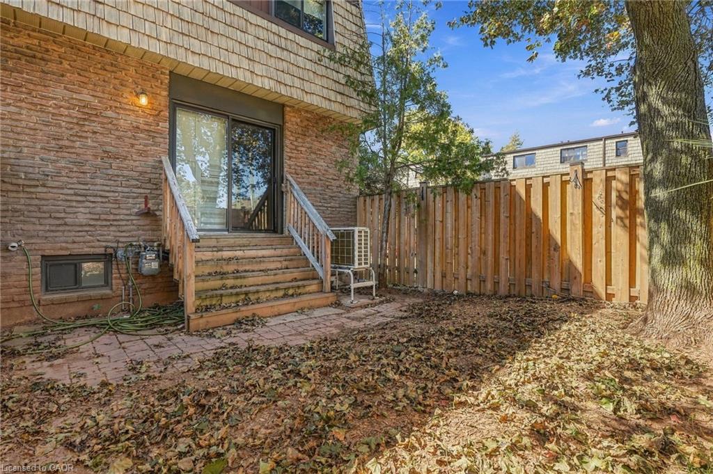 27-1518 Sixth Line Property Photo 24