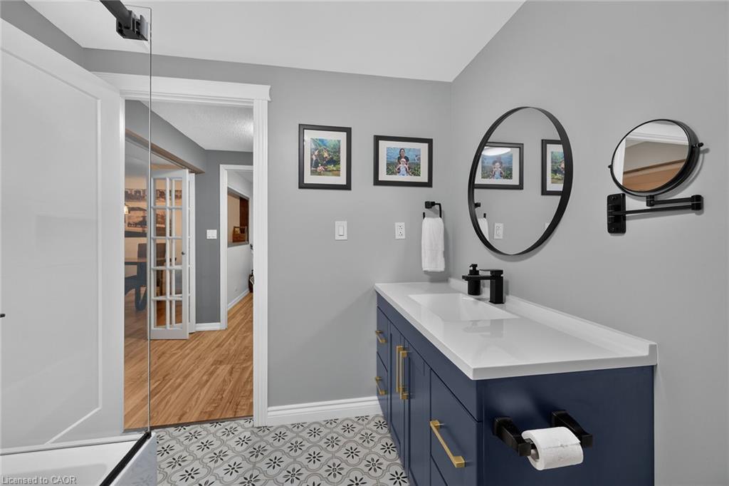 2 Adler Avenue Property Photo 32