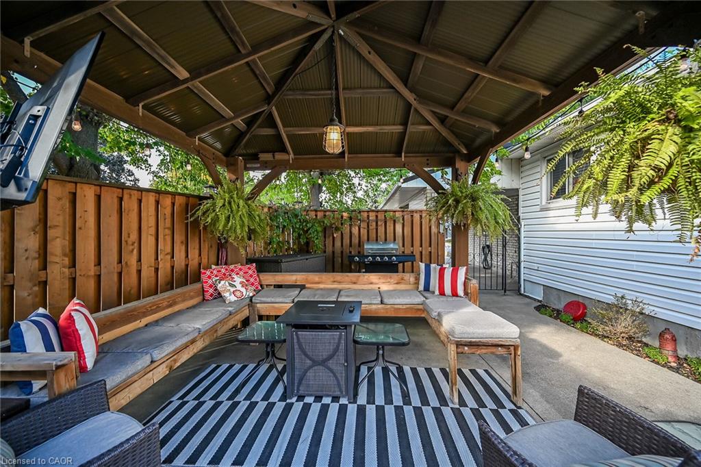 2 Adler Avenue Property Photo 43
