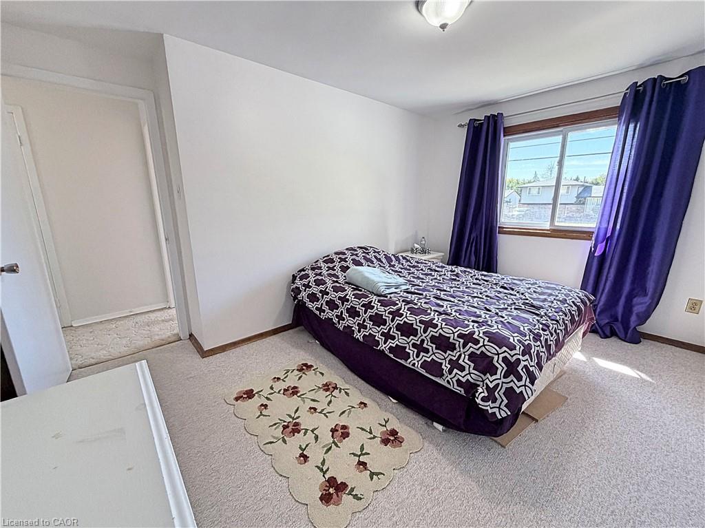 607 Walkers Line Property Photo 16