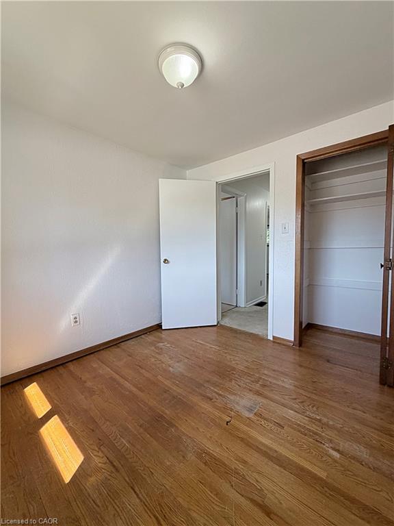 607 Walkers Line Property Photo 18