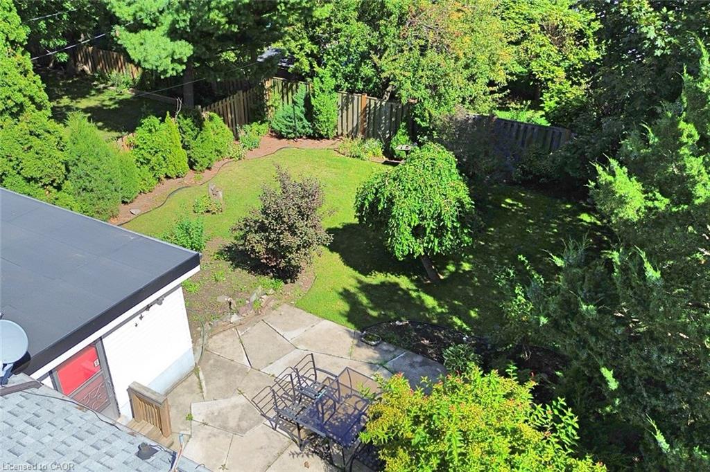 607 Walkers Line Property Photo 33