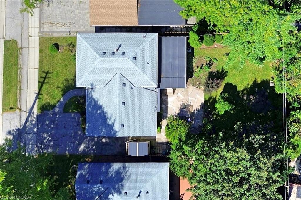 607 Walkers Line Property Photo 36