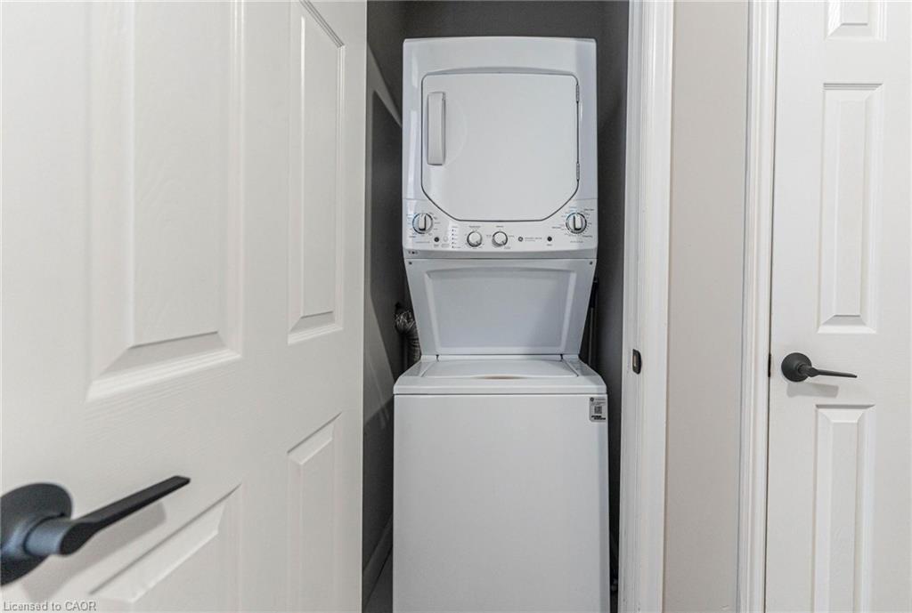 222 Kensington Avenue N Property Photo 22