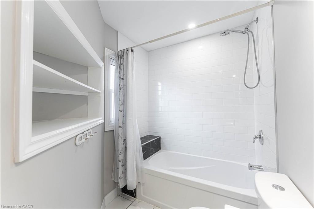 222 Kensington Avenue N Property Photo 26