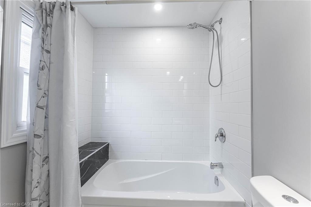 222 Kensington Avenue N Property Photo 29