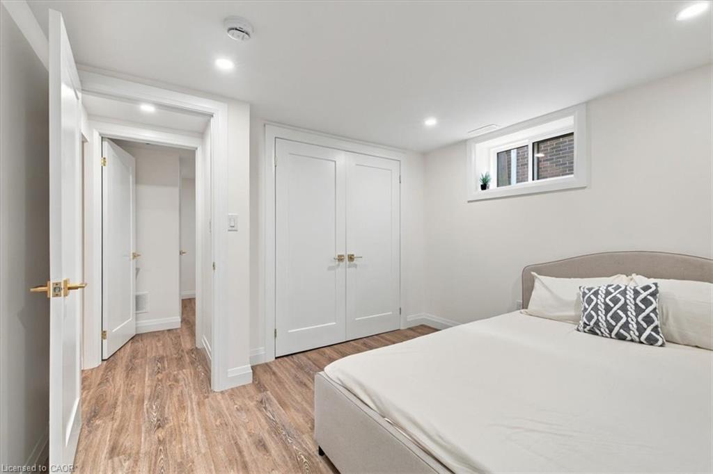 212 West 33rd Street Property Photo 13