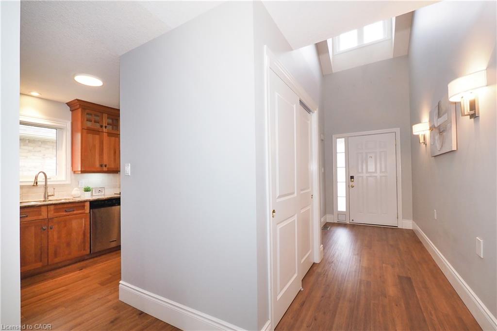 6d-350 Doon Valley Drive Property Photo 2