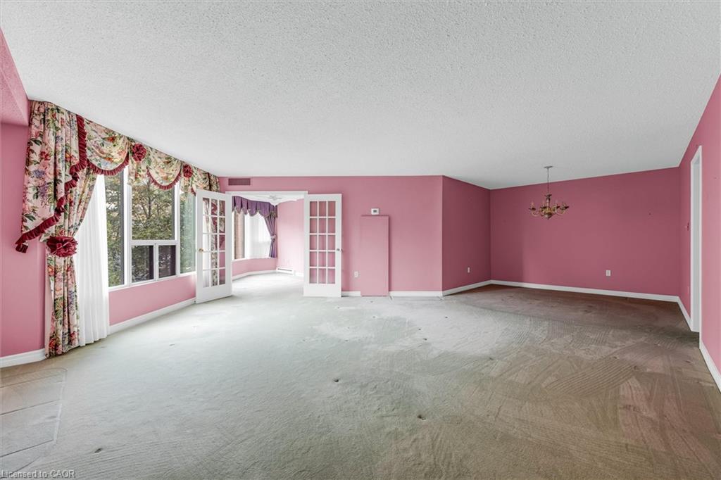 404-2121 Lakeshore Road Property Photo 3