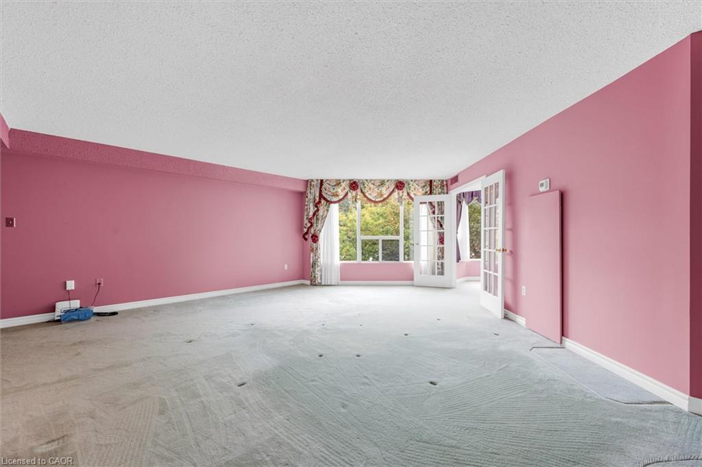404-2121 Lakeshore Road Property Photo 4