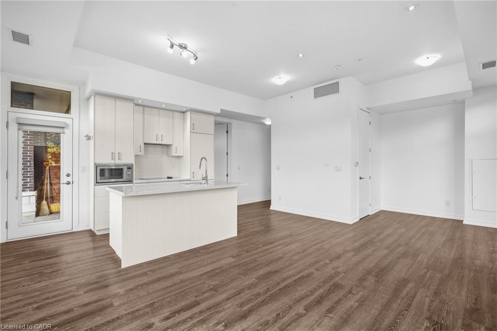 108-457 Plains Road E Property Photo 9