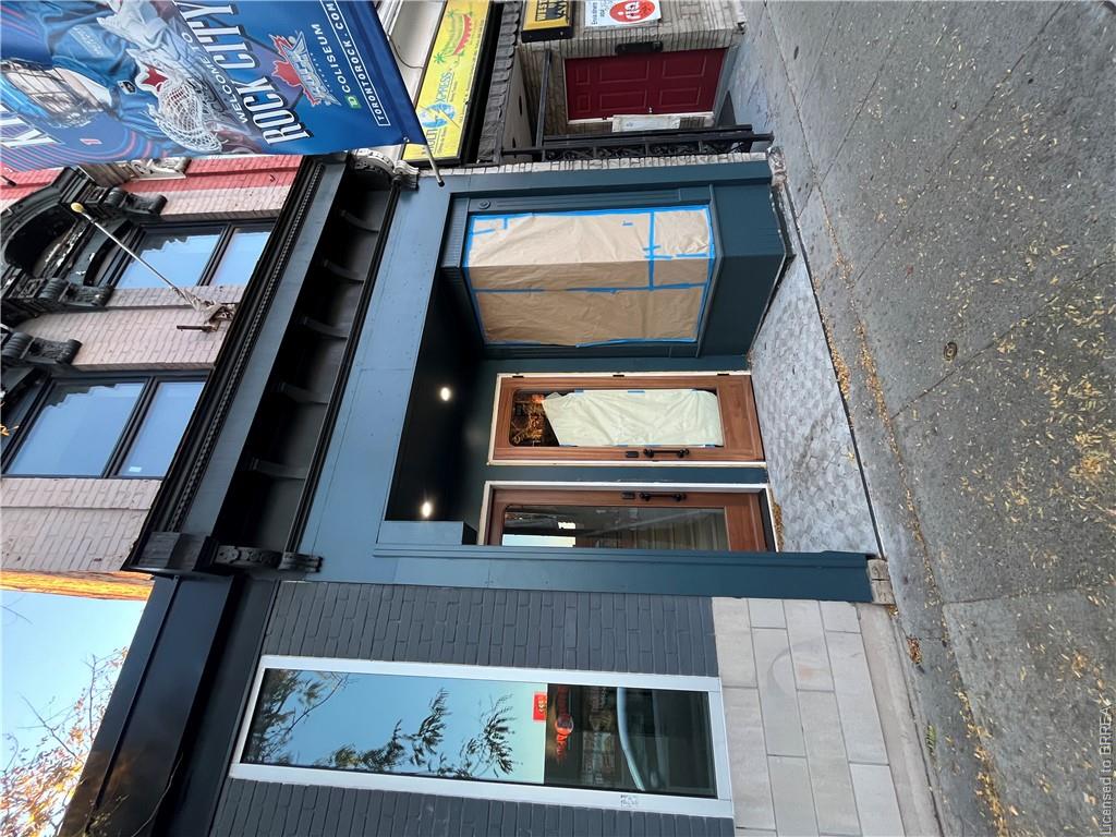 161 James Street N Property Photo 1