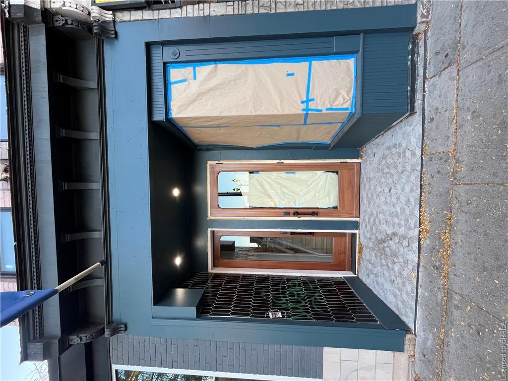 161 James Street N Property Photo 2