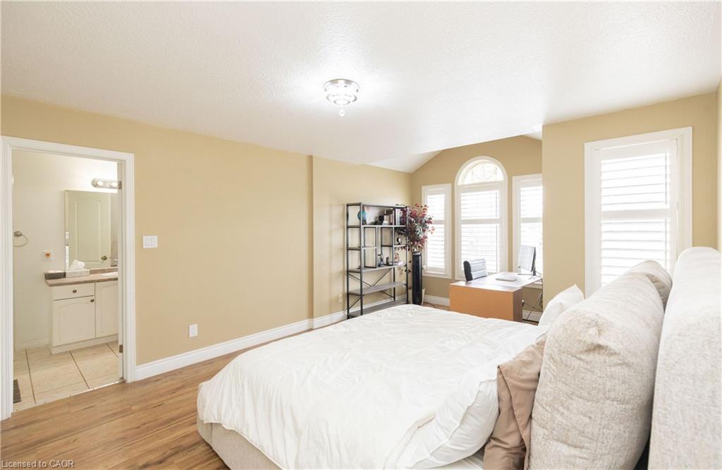 73 Appleblossom Drive Property Photo 25