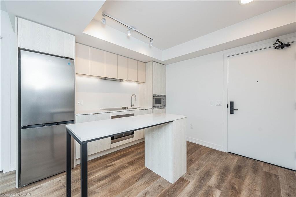 712-1 Jarvis Street Property Photo 8