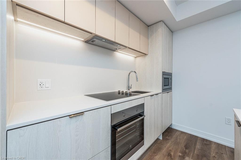 712-1 Jarvis Street Property Photo 9