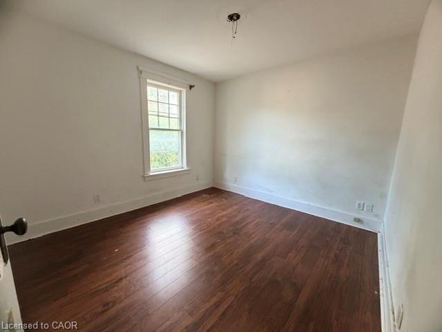 512 Downie Street Property Photo 7