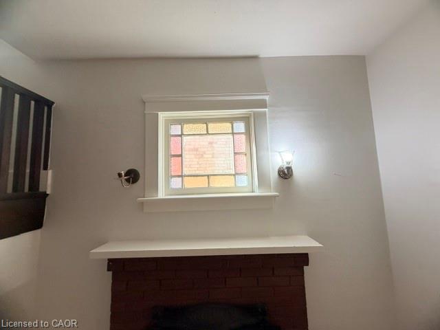 512 Downie Street Property Photo 8
