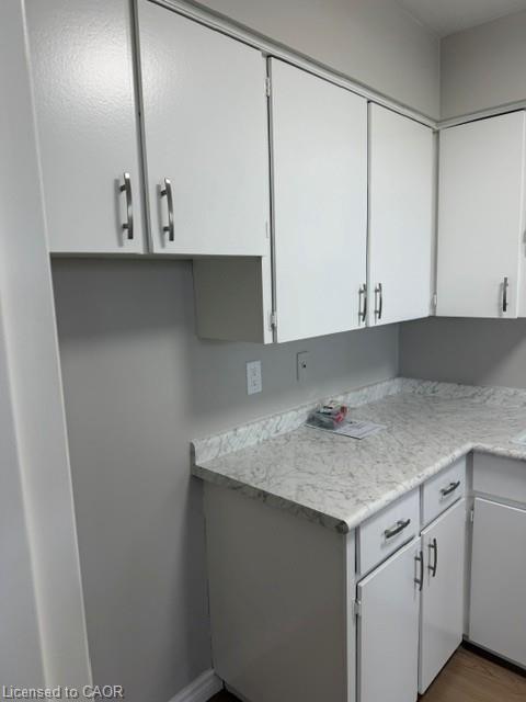 507-24 Midland Drive Property Photo 5