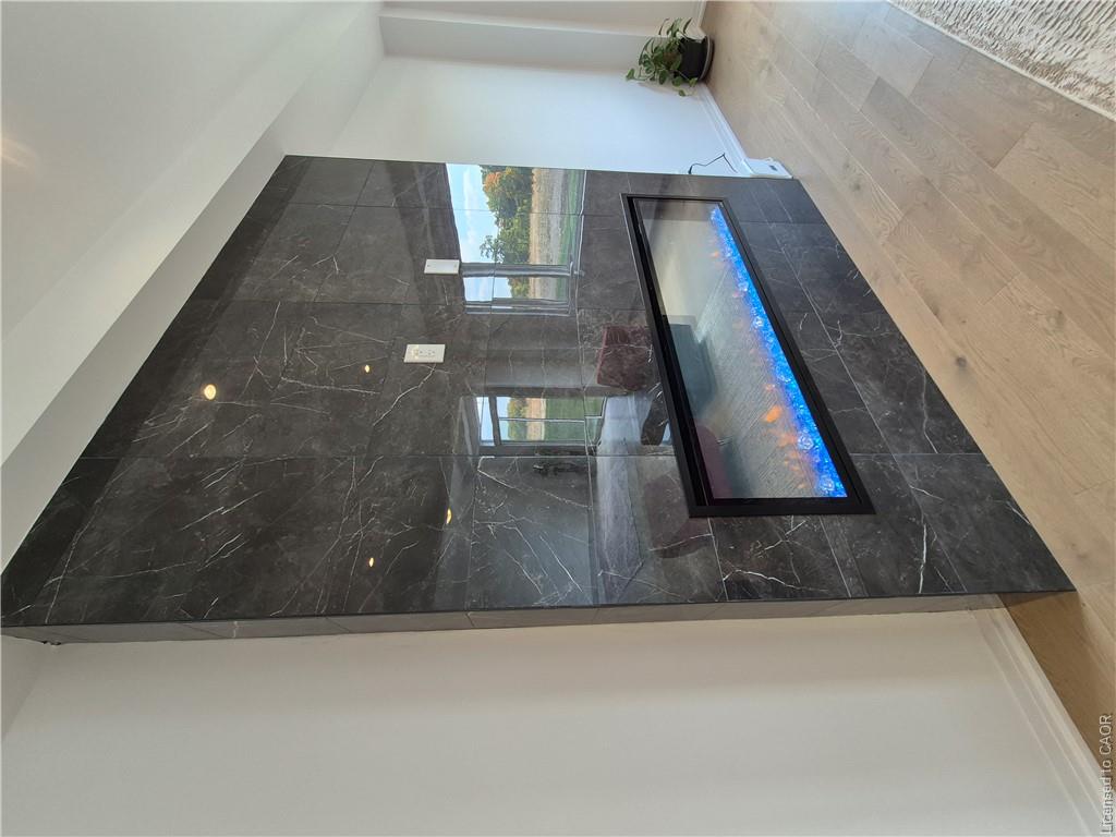 578 Telfer Street Property Photo 13