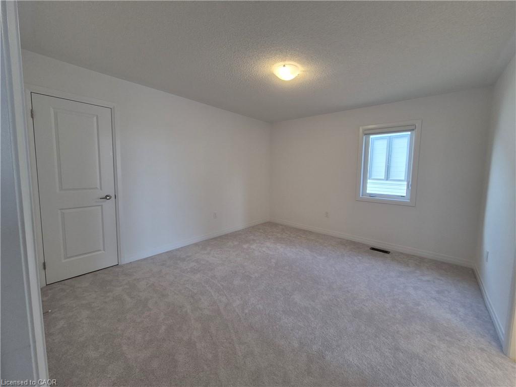 578 Telfer Street Property Photo 26